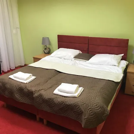 Aplauz Hostel